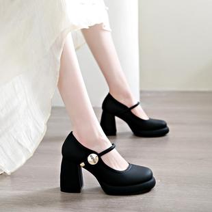 女款法式玛丽珍高跟小皮鞋温柔松紧带不累脚大码白搭配裙子休闲款