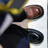 升级轻量增高 昱谷®日潮摩登短靴 水洗手擦牛皮素面大头靴马丁靴