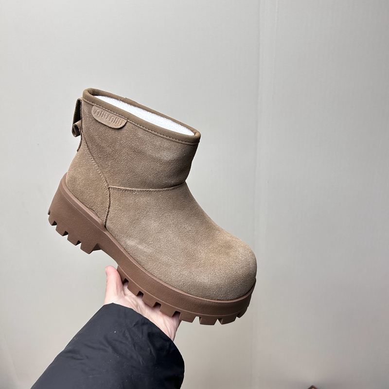 工厂2025处理冬款断码真皮女鞋雪地靴牛皮厚底套脚绒里女短靴39