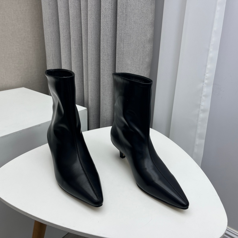 2025断码真皮秋冬新款女鞋低跟短靴工厂时尚牛皮套脚绒里女靴子