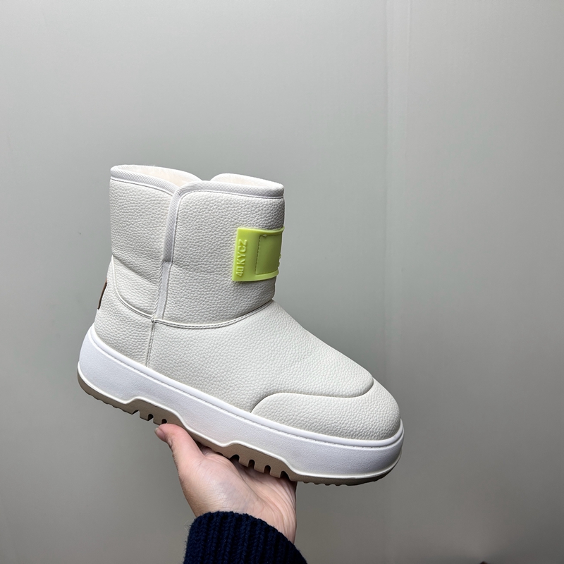 工厂2025处理冬款断码真皮女鞋雪地靴牛皮厚底套脚绒里女短靴38