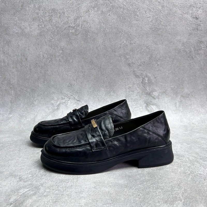 2025断码秋季真皮新款女鞋厚底休闲深口乐福鞋时尚牛皮百搭女单鞋