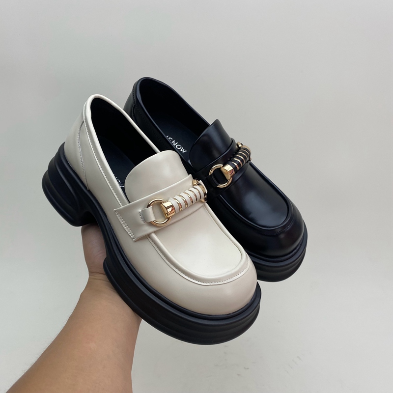 2023处理秋季断码真皮女鞋厚底