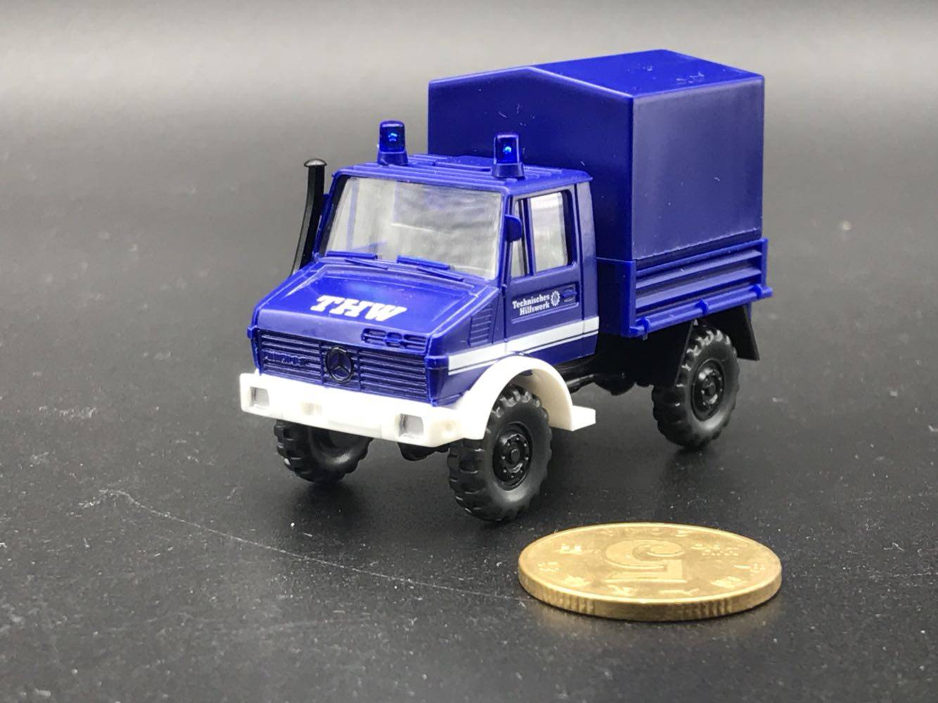 wiking 1:87 德国著名THW涂装奔驰乌尼莫克小卡车模型（无包装）|msdalam kategori Toy/bayi/teka-teki/blok bangunan/model, model statik, kereta - dari Buy2taobao.com untuk memberikan perkhidmatan ejen Taobao profesional membeli