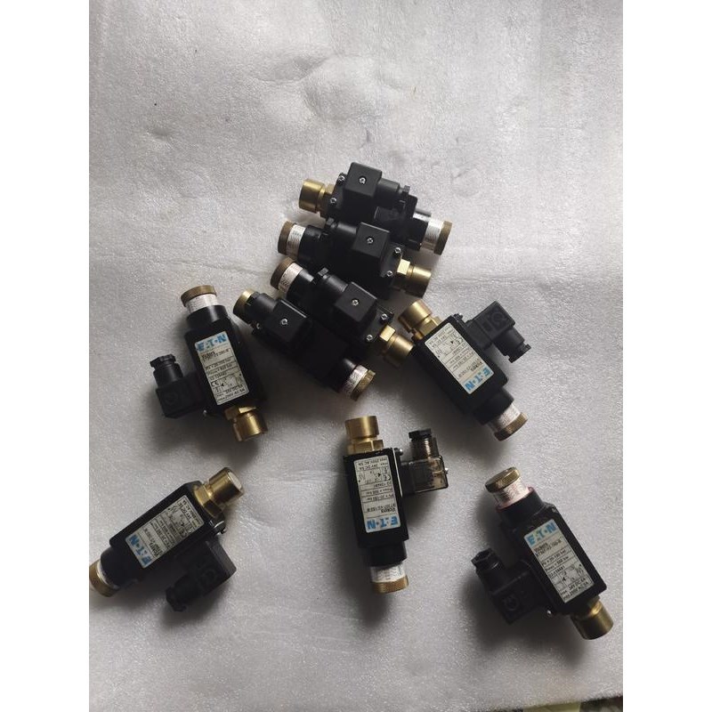 伊顿压力继电器ST307-V2-150-B.,库存未使用,油议价
