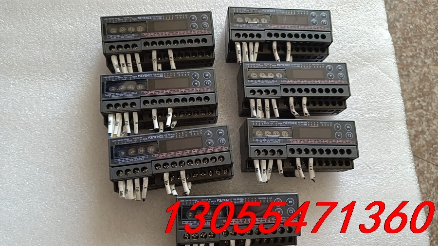 议价拆机基恩士接线端子排，KV-RC4DA，成色漂亮，功能包好，