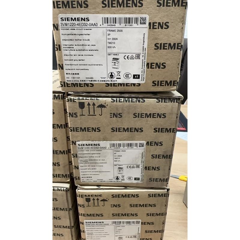 西门子塑壳断路器 3VM1220-4ED32-0AA0 全新议价