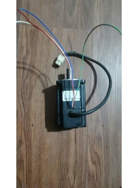 安川伺服电机  SGM-02A314P  200W  原装拆议价