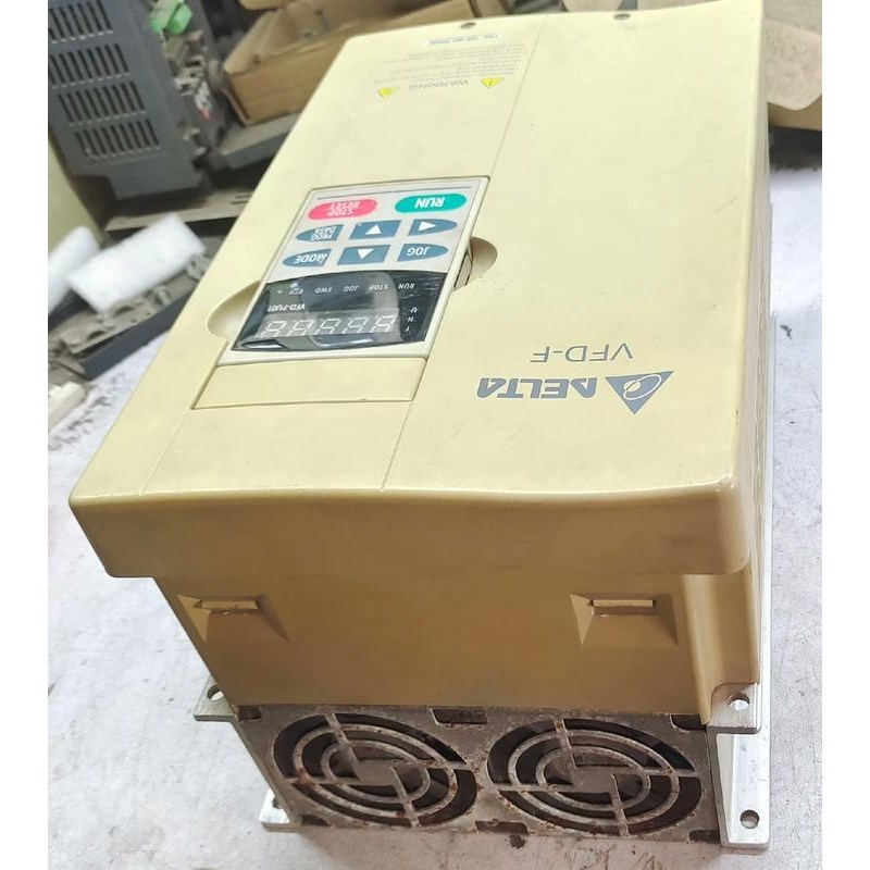 台达变频器VFD110F43A 380v 11kw 实物图议价