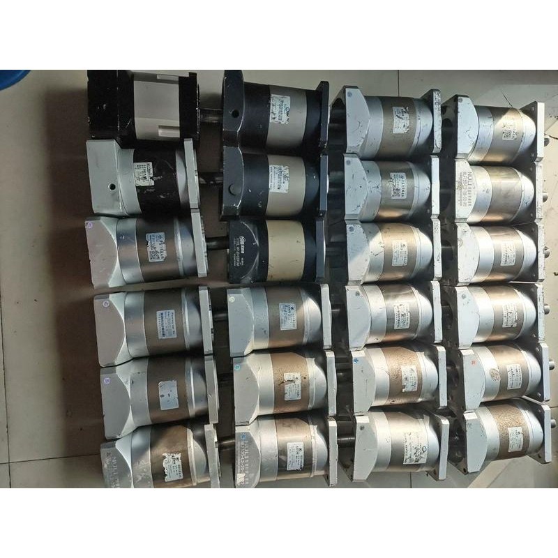 卓蓝行星精密减速器配1.8Kw,1.3Kw伺服电机,速比1:议价