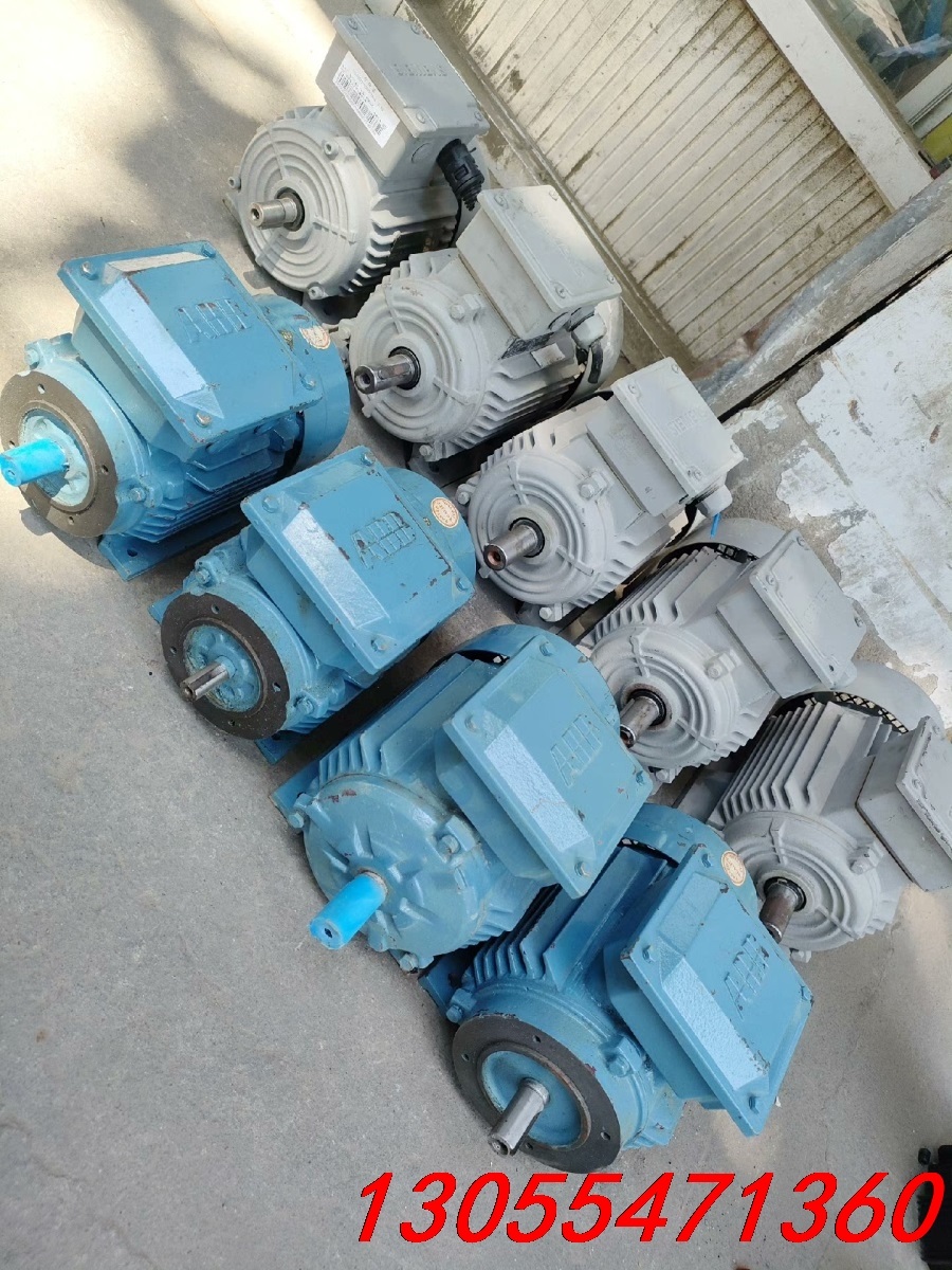 议价1LE0001-0DB2 2-1AA4 西门子电机，0.55