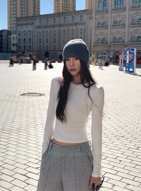 Halo Luu 白色长袖t恤女新款上衣韩系正肩修身显瘦圆领内搭打底衫