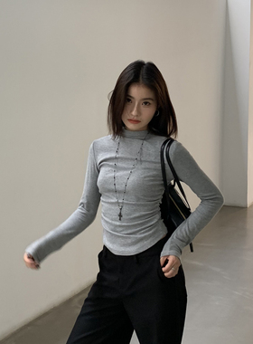 Halo Luu 灰色半高领长袖t恤女新款韩系正肩修身内搭打底衫短上衣