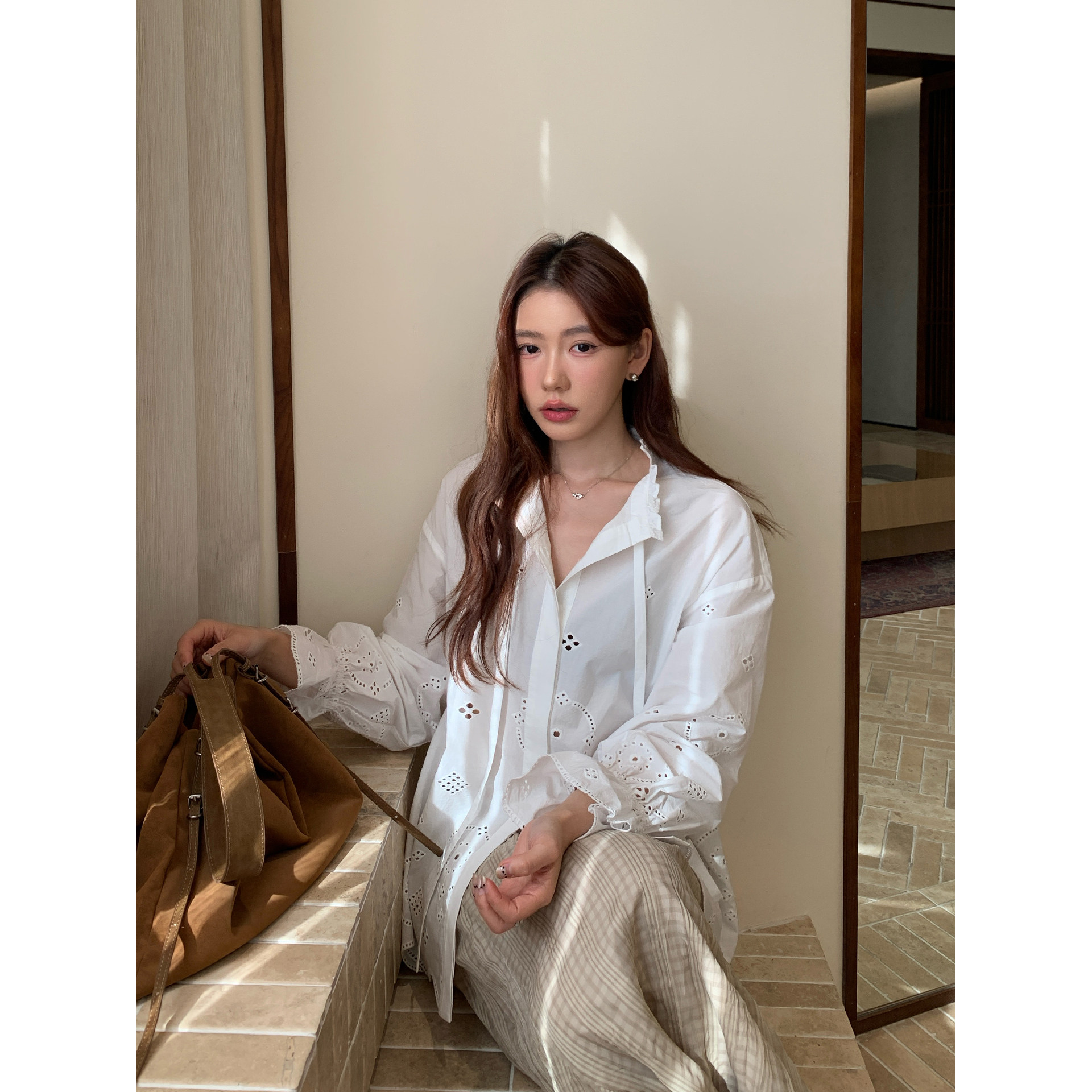Halo Luu法式白色衬衫女秋季新款镂空艺术系气质上衣飘带长袖衬衣