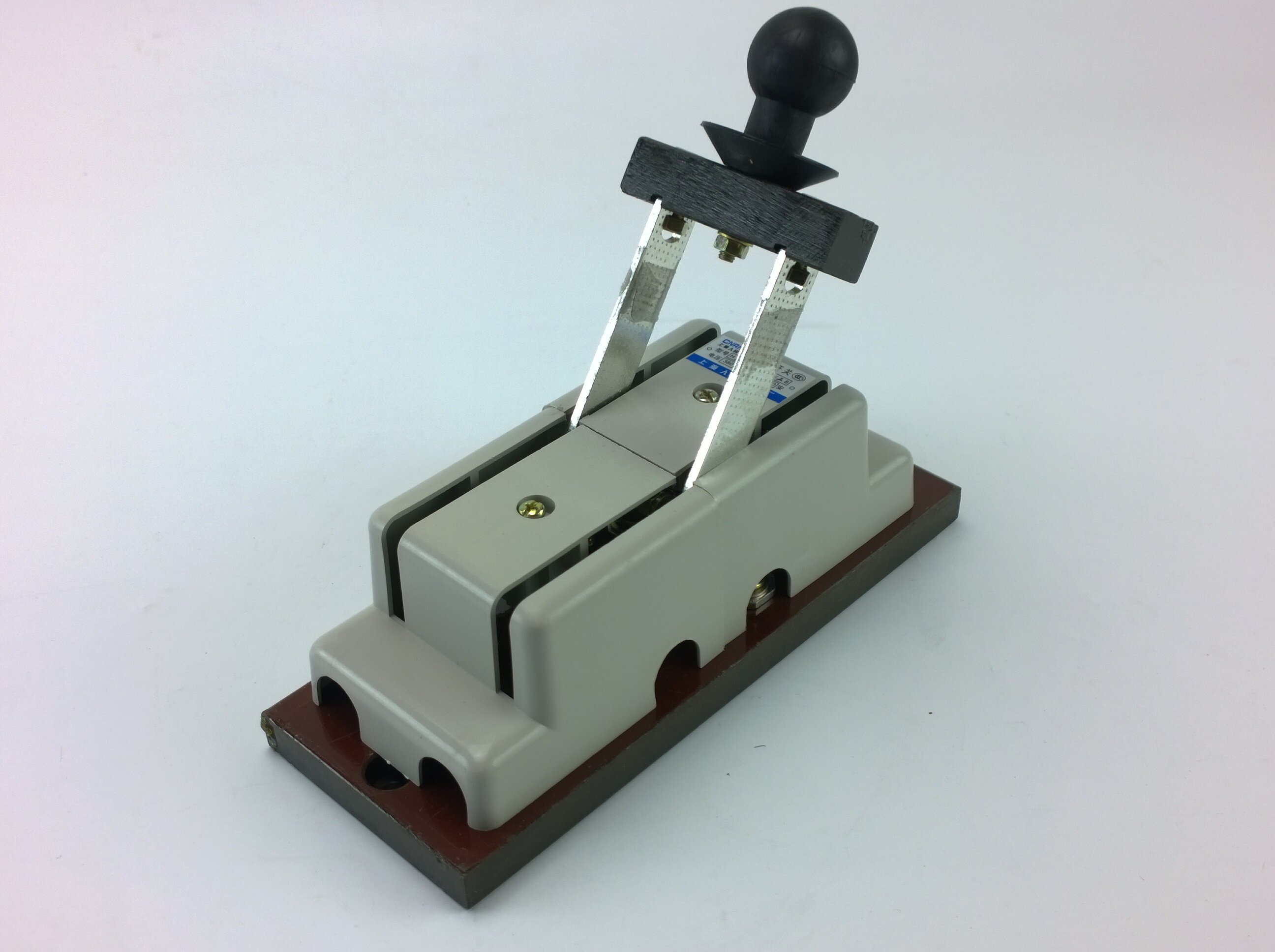 hs11f-200a/28 2p二极组 船用手动双投刀型电源转换倒顺闸刀开关