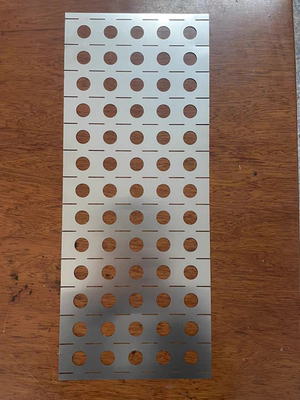 26700锂电池汽车模组纯镍片 间距27.5   纯镍片0.2厚