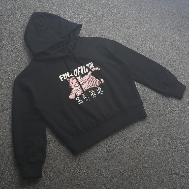 [五]兰米特卖设计感小众春秋新款套头连帽卫衣女短款宽松时尚外套