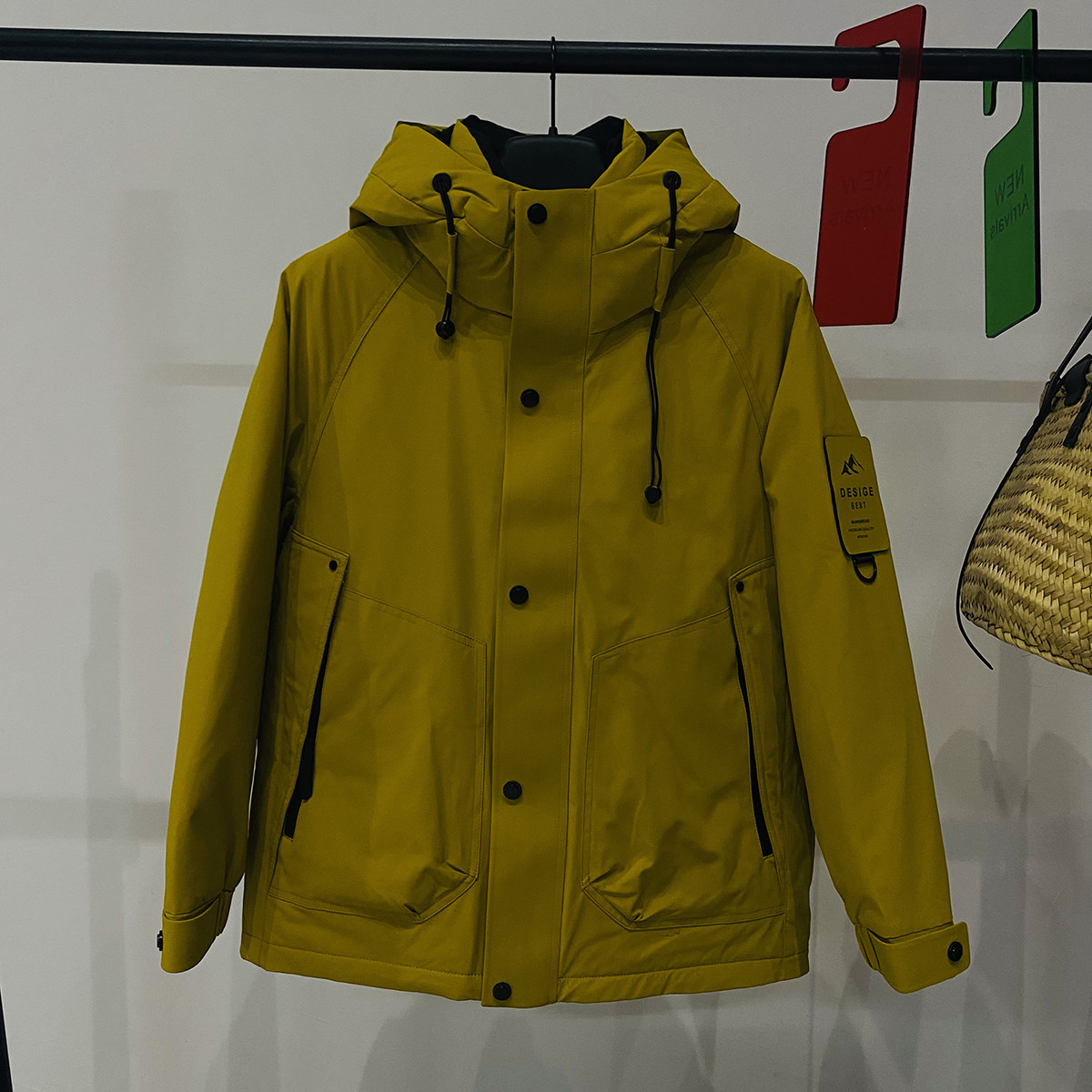 [雅]兰米特卖冬季新款户外冲锋衣羽绒服男女同款连帽加厚防寒保暖