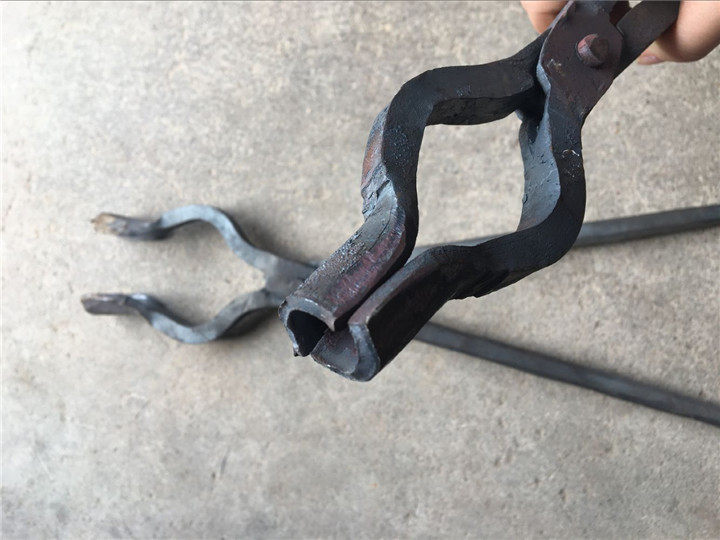 纯手工锻打圆咀钳 打铁夹持火钳 圆口钳夹持类手动五金工具包邮