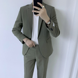 军绿色