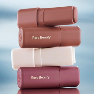 美代新款Rare Beauty Find Comfort唇膏唇膜含透明质酸口红4g