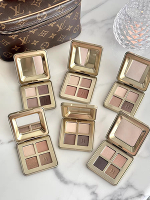 新款 美国采购Hourglass Curator™ 四色眼影盘Realist/Futurist