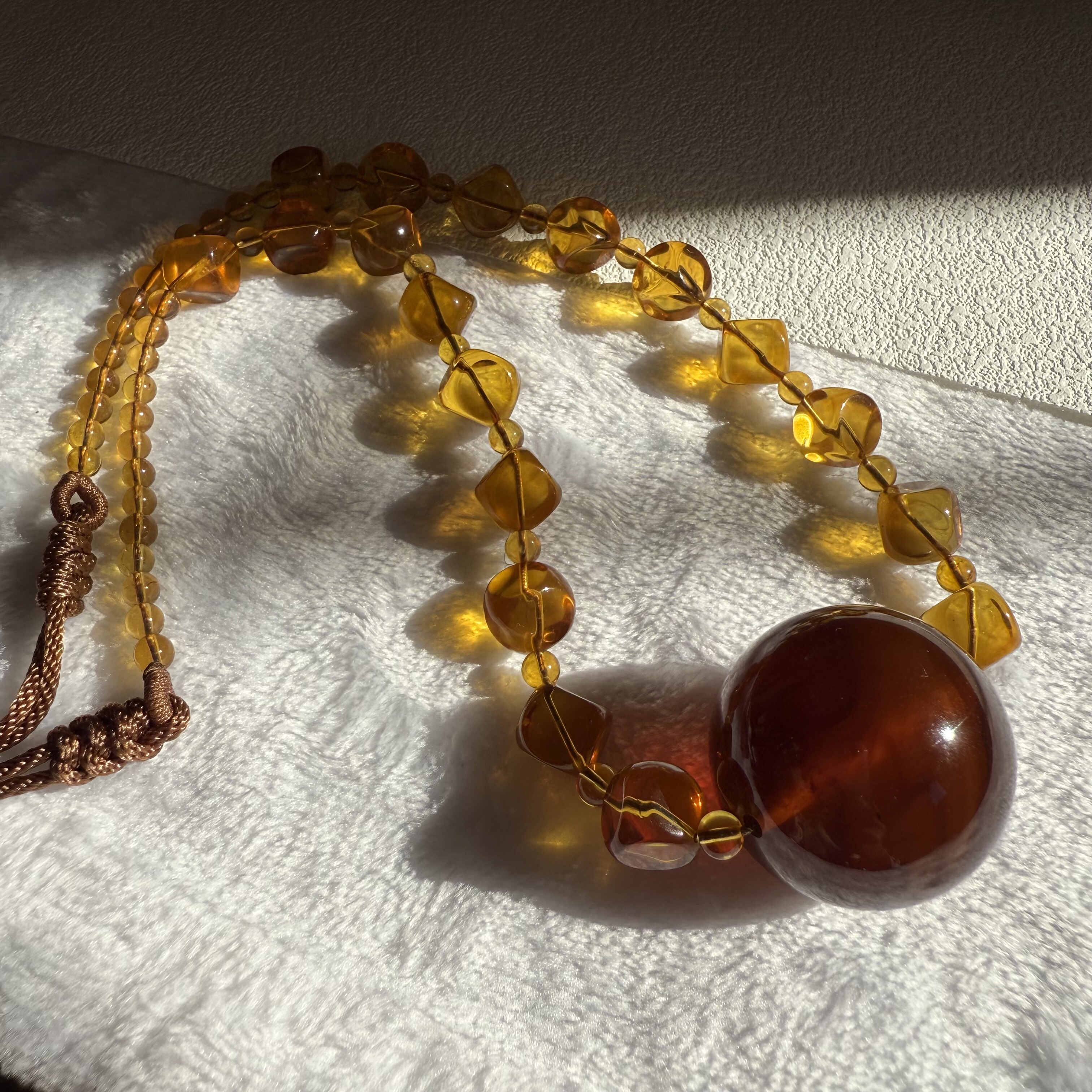 天然琥珀蜜蜡项链30mm棕红圆珠10mm方块金珀珠国风毛衣链女