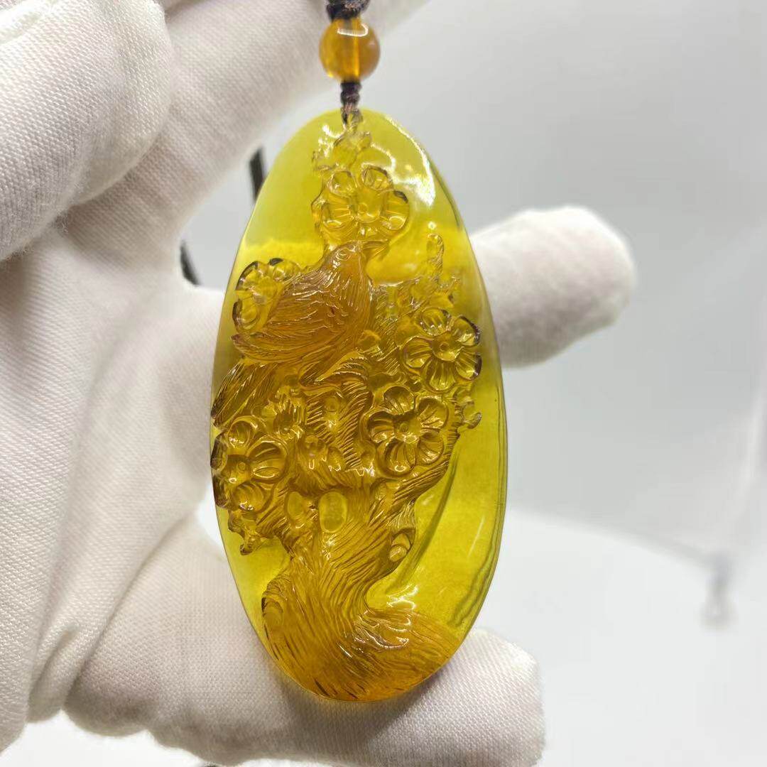 天然缅甸琥珀金棕珀吊手工雕刻坠喜上眉梢女款