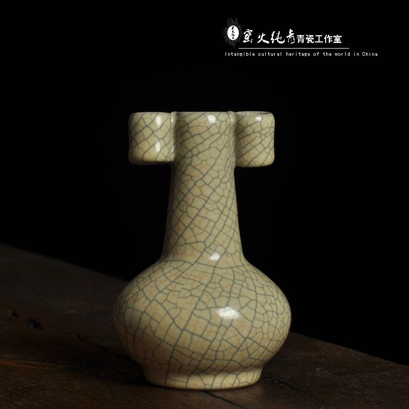 龙泉仿古传世哥窑吴建穿带贯耳瓶手工青瓷花瓶复古小花器收藏品