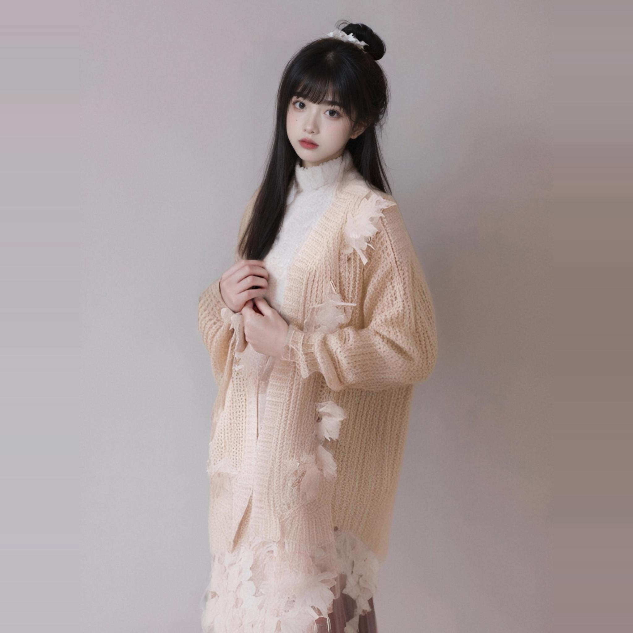 2024年V领杏色流苏亮片蕾丝穿珠毛衣女宽松慵懒针织开衫中长外套