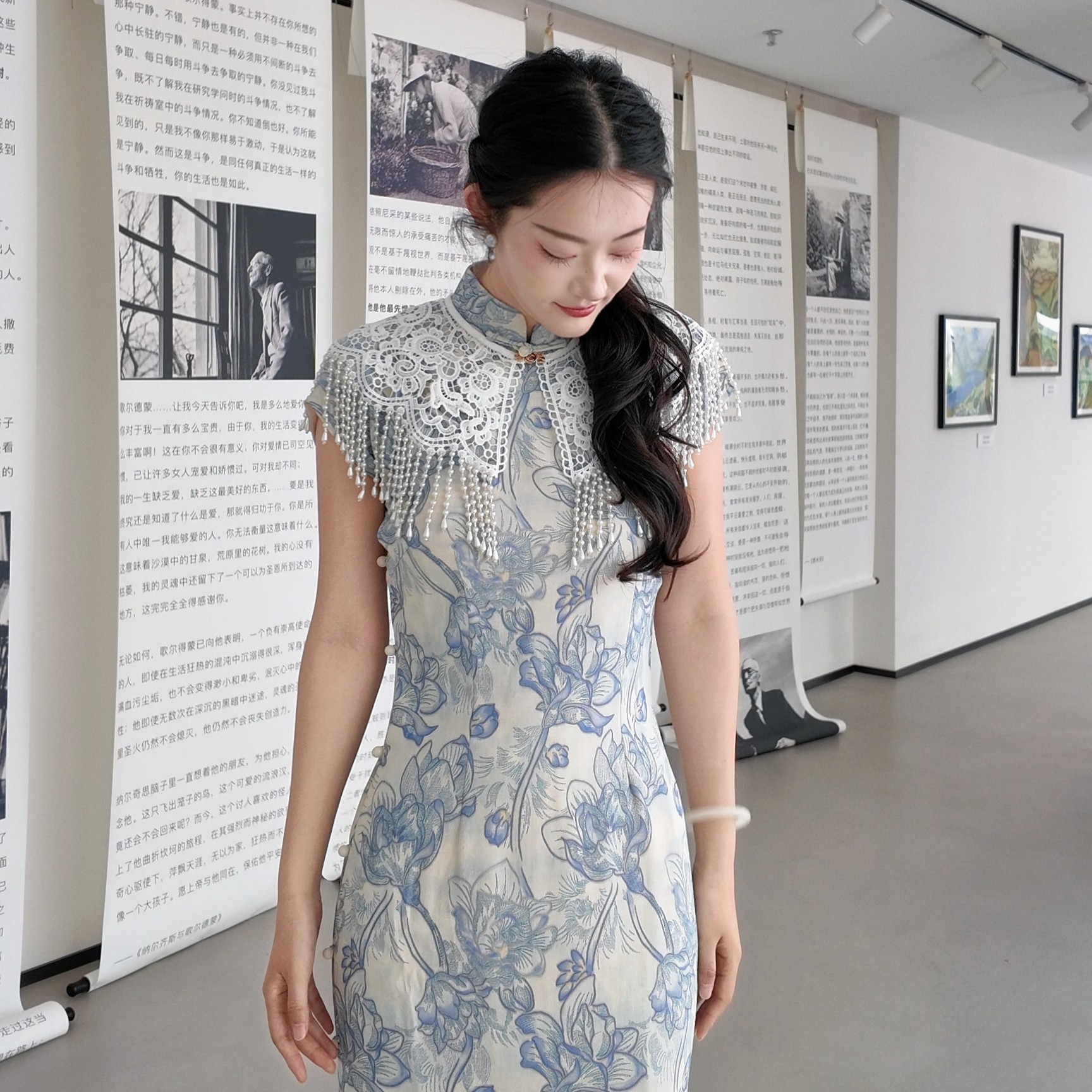 2026新款新中式蓝色花卉连衣裙女气质温柔国风长裙古法全开襟旗袍