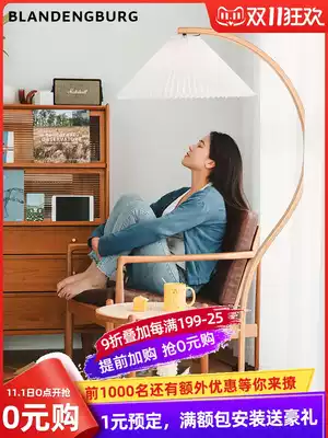 Platinum Lampu tea table floor lamp ins Wind medieval vintage lamps retro pleated bedroom Net red floor lamp