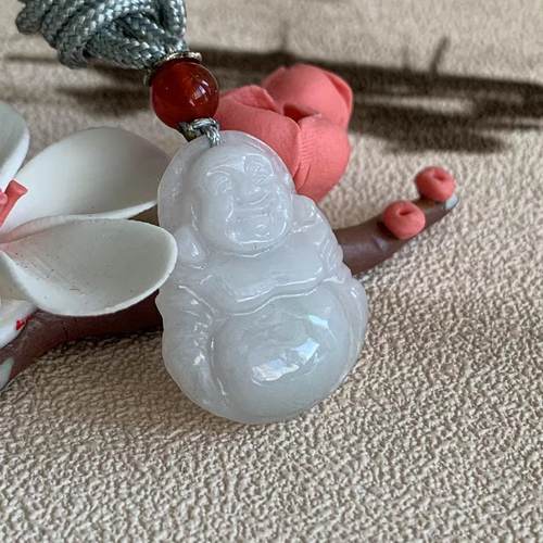 缅甸天然翡翠吊坠A货白色小佛公