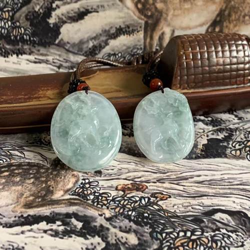 缅甸翡翠白色一路有你鹿牌挂件