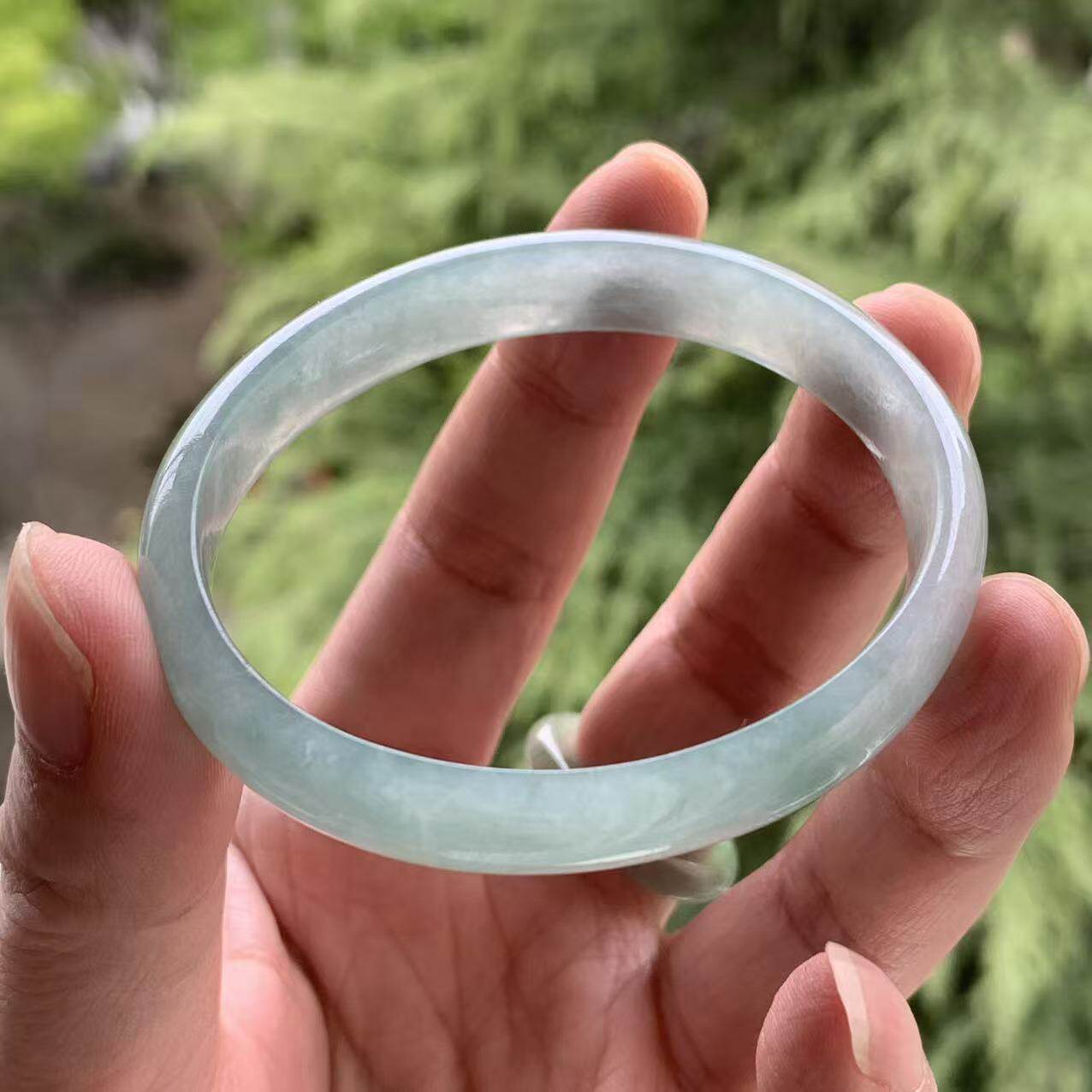 缅甸天然A货翡翠冰起胶湖水绿色椭圆形贵妃手镯54.6/44.5/10.3mm