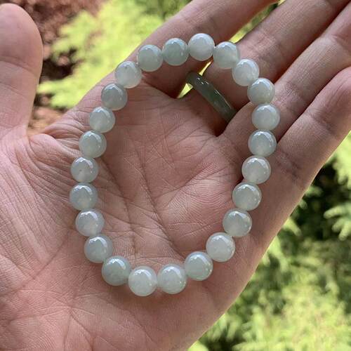 缅甸翡翠胶感乳白色小手串8.2mm