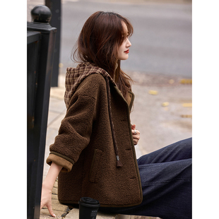 苏醒的乐园仿羊羔毛连帽皮草外套2025年冬季新款皮毛一体上衣女装