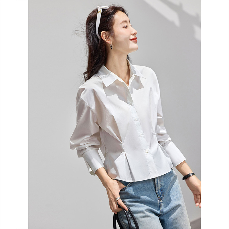 苏醒的乐园2026春季新款通勤纯色翻领单排扣长袖白衬衫女装上衣