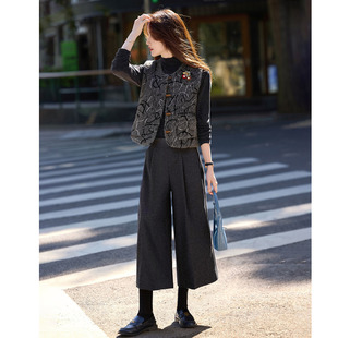 苏醒的乐园呢子马甲七分裤套装2025年冬季新款女三件套