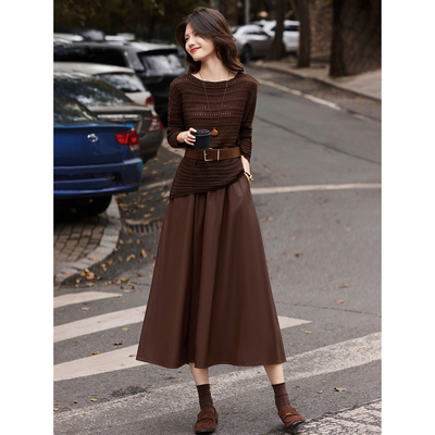 苏醒的乐园含绵羊毛针织衫半身皮裙套装2025年秋季新款女装两件套