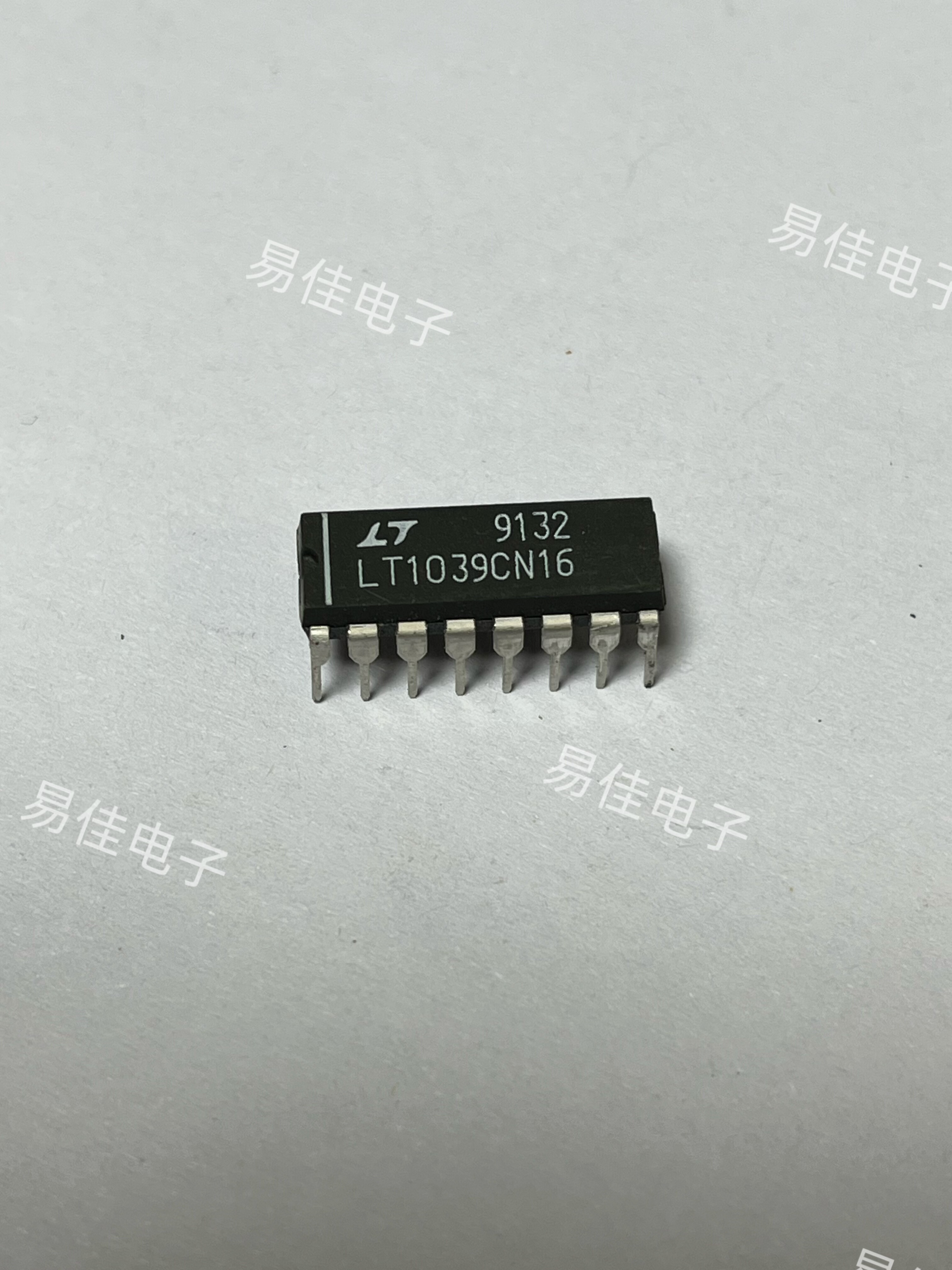 RS232芯片 LT1039CN16 PDIP-16 ADI(亚德诺)