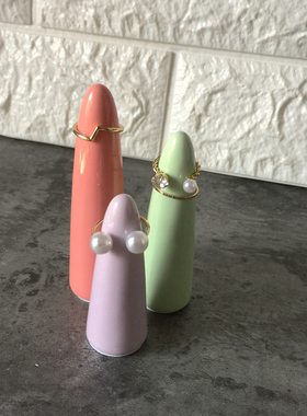 欧洲少女陶瓷金字塔道具