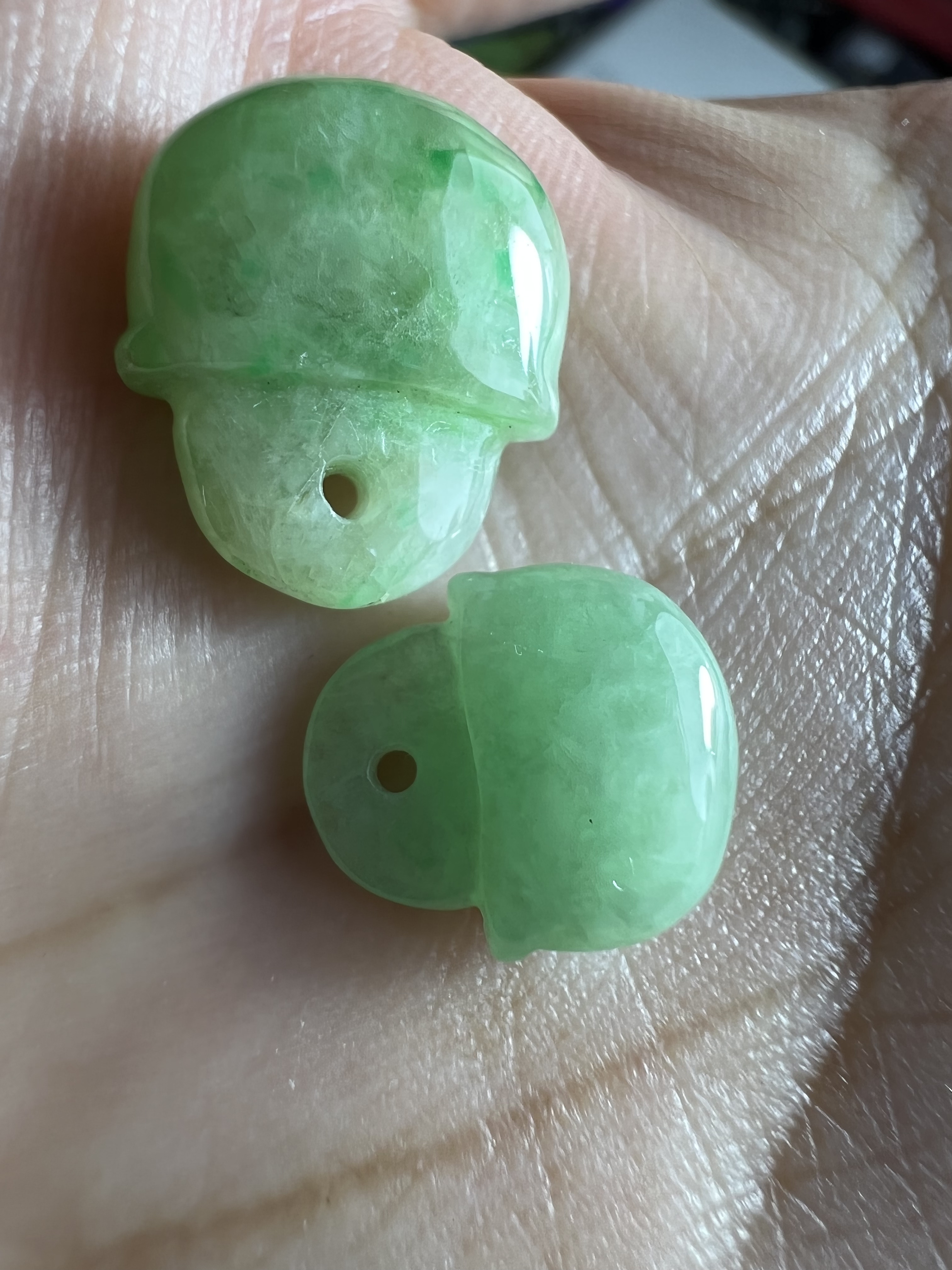天然缅甸A货翡翠冰种飘阳绿小葫芦小钱袋吊坠