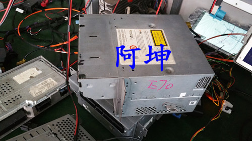 适用于宝马E70 X5 E71 X6 原厂CIC音响 系统 CD DVD硬盘导航 主机
