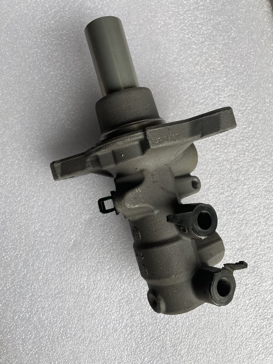 适配荣威混动ERX5 EI6 RX5 MAX PLUS I6名款MG6 刹车总泵 制动器