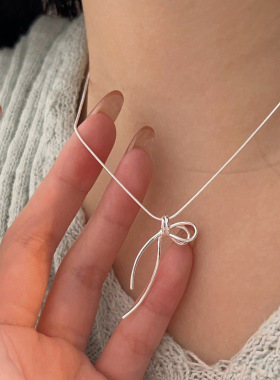 持恒S925纯银小众轻奢丝带蝴蝶结项链女韩国气质高级感轻奢锁骨链