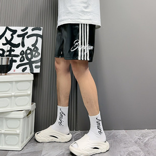 夏季美式高街三道杠条纹字母刺绣PU皮宽松短裤男潮流派对四分裤子
