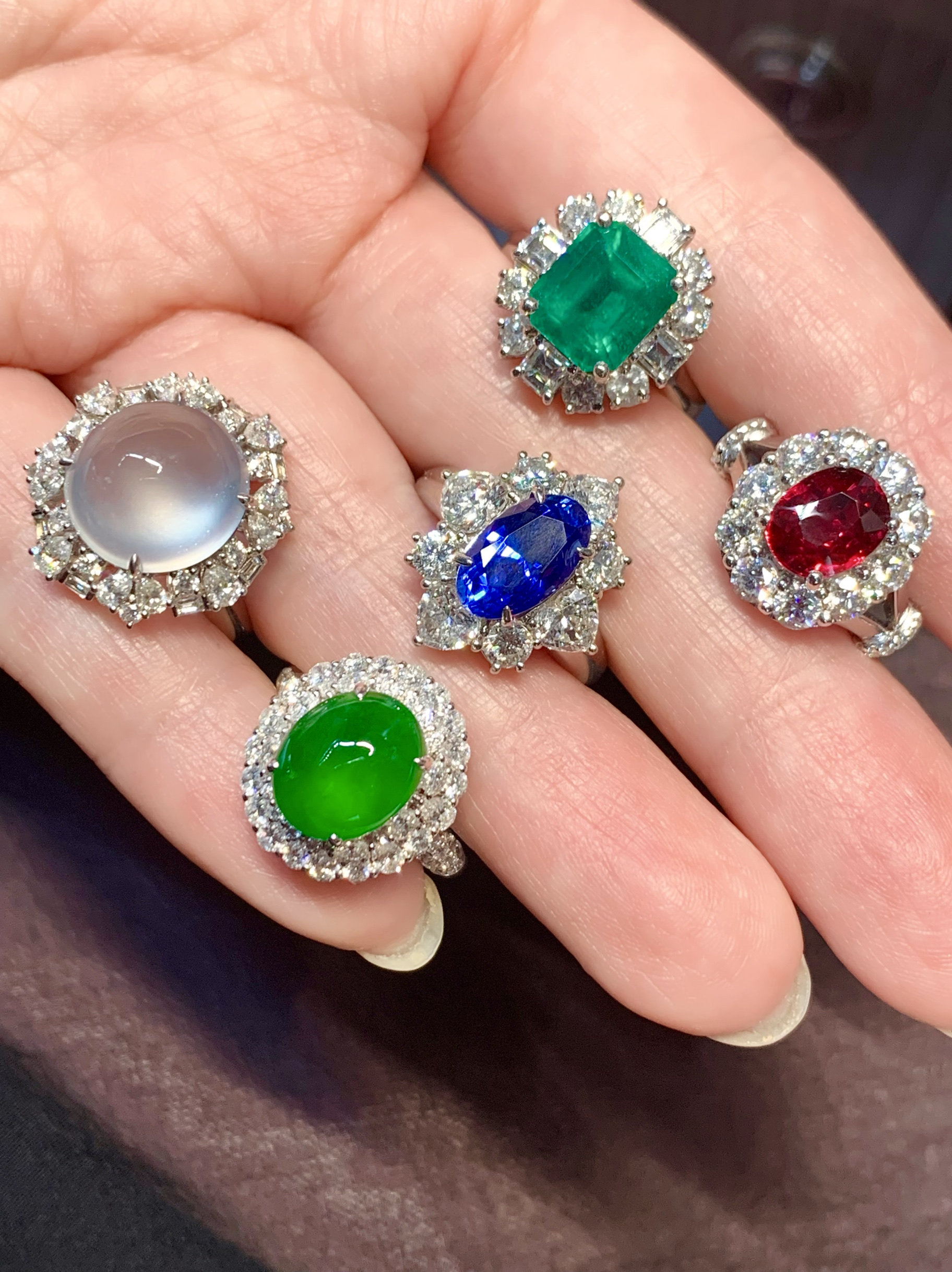 收藏级翡翠a货戒指无烧缅甸斯里兰卡红蓝宝哥伦比亚祖母绿戒指