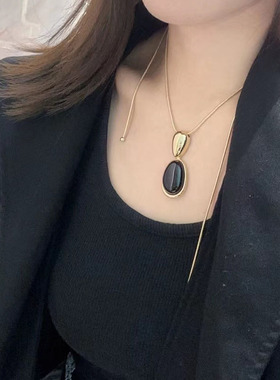 高级感黑色时尚气质锁骨链ZHAZHA