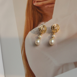 天然 耳坠 淡水山茶花珍珠耳钉女小众镂空设计感S925银针简约长款